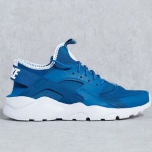 Nike men's Air Huarache Run Ultra sneakers…